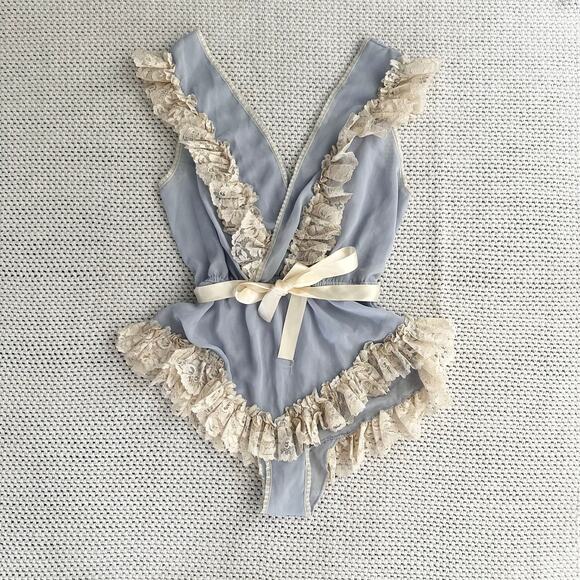 Flora Nikrooz Vintage Blue Teddy Ruffle Romper Teddy Chiffon Ribbon Medium Bride - Picture 1 of 8